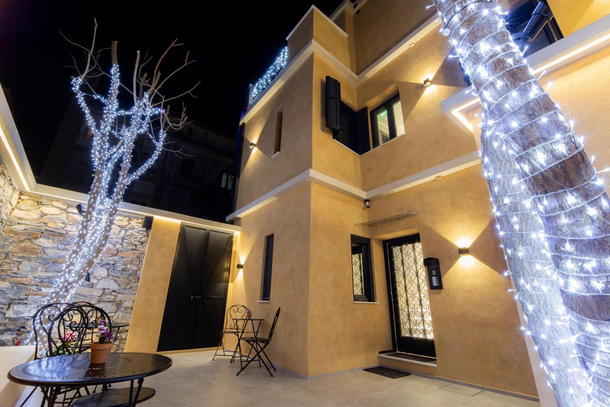 Frida Kahlo - Le Petit Bati Apartment Volos Exterior photo
